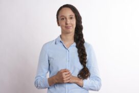 Спокойная уверенная женщина